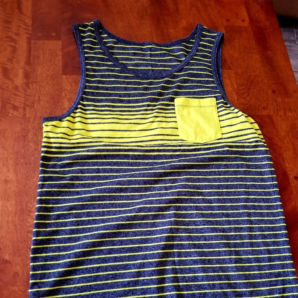 Two Tony Hawk tank tops for 25$